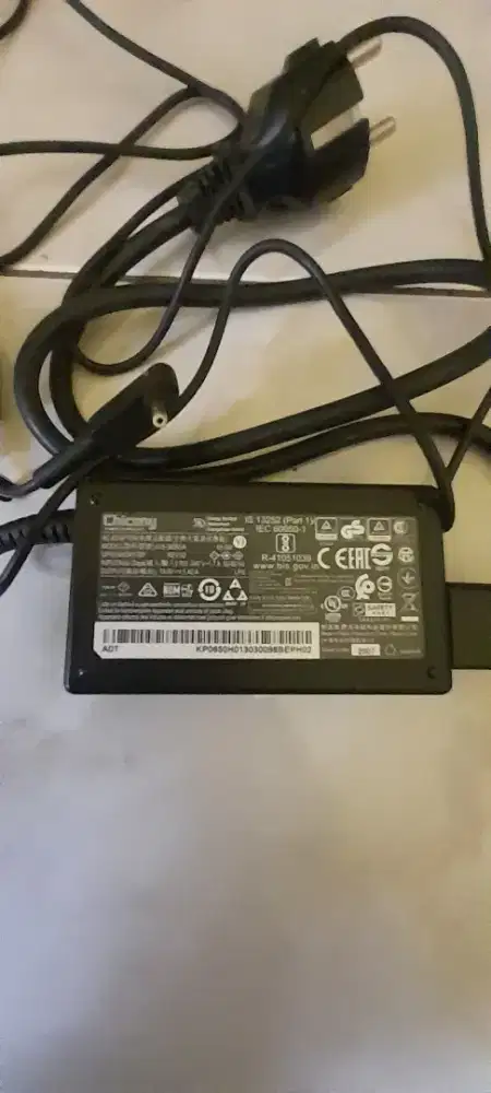 CHICONY Adaptor Charger Laptop