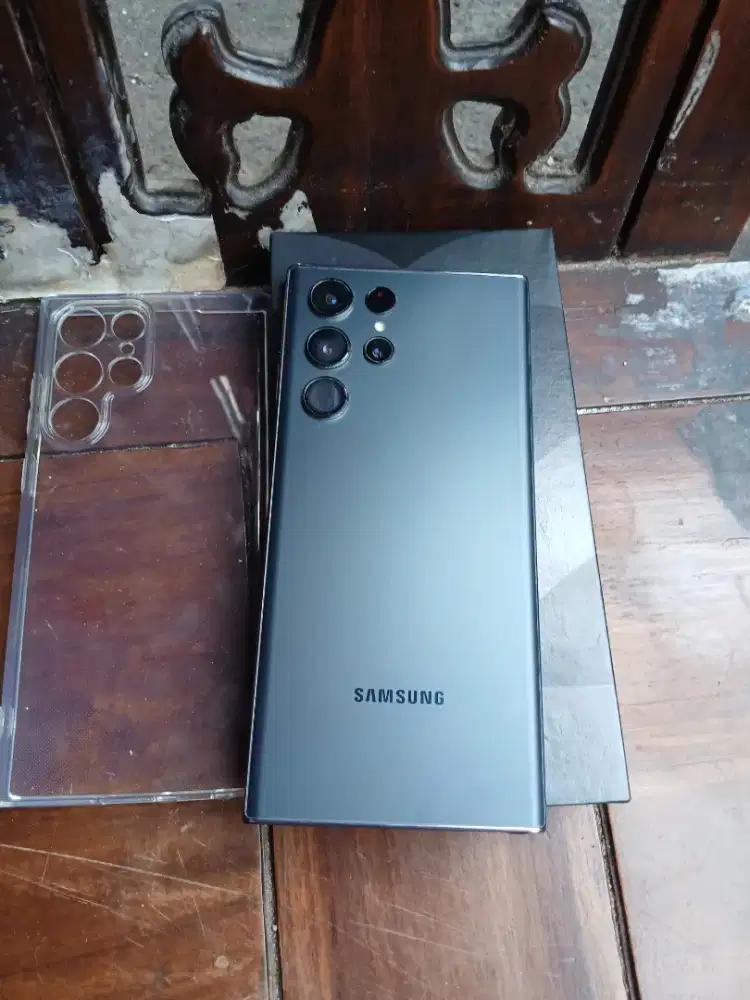 Samsung S22 Ultra 12/256Gb SEIN