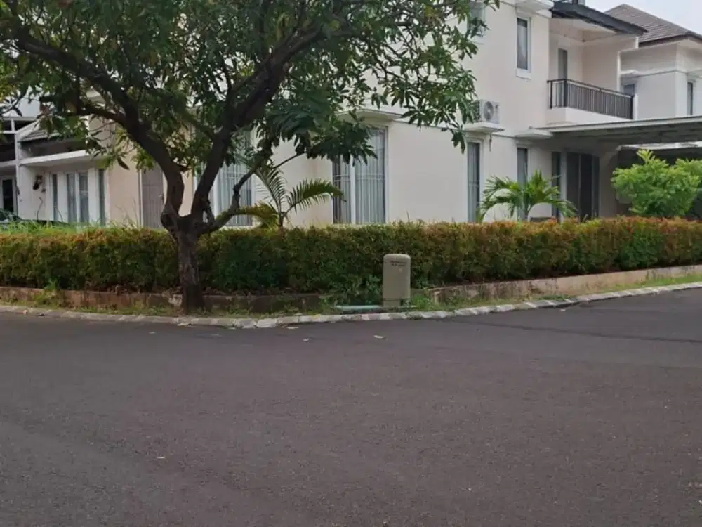 DIBAWAH HARGA PASARAN !!! Dijual Rumah Posisi HOEK di Perumahan Exclusive Premiere Pavilion, Cengkareng, Jakarta Barat