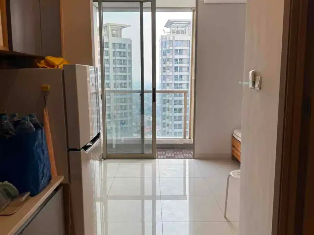 Disewakan apartemen taman anggrek residences tipe studio kondisi semi furnished