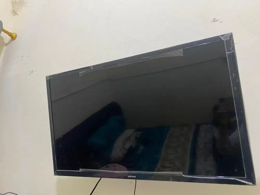 BU Tv sharp 32 inc