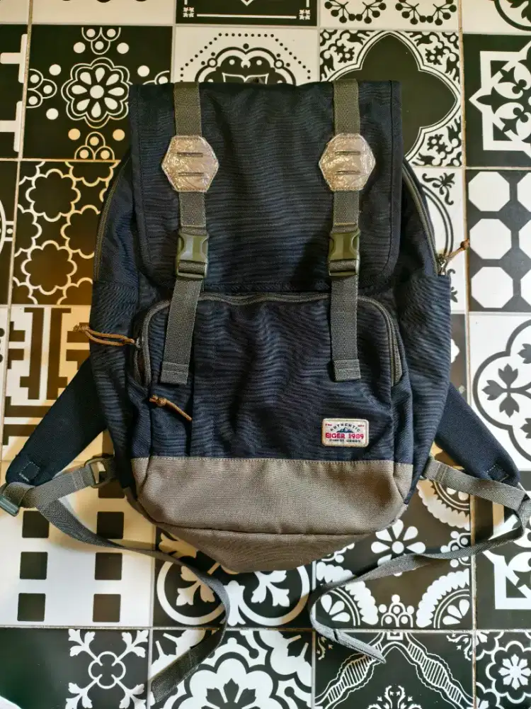 Tas Ransel dan Tas Kamera Set