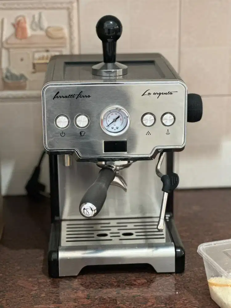 Mesin Kopi Ferratti Ferro FCM3605