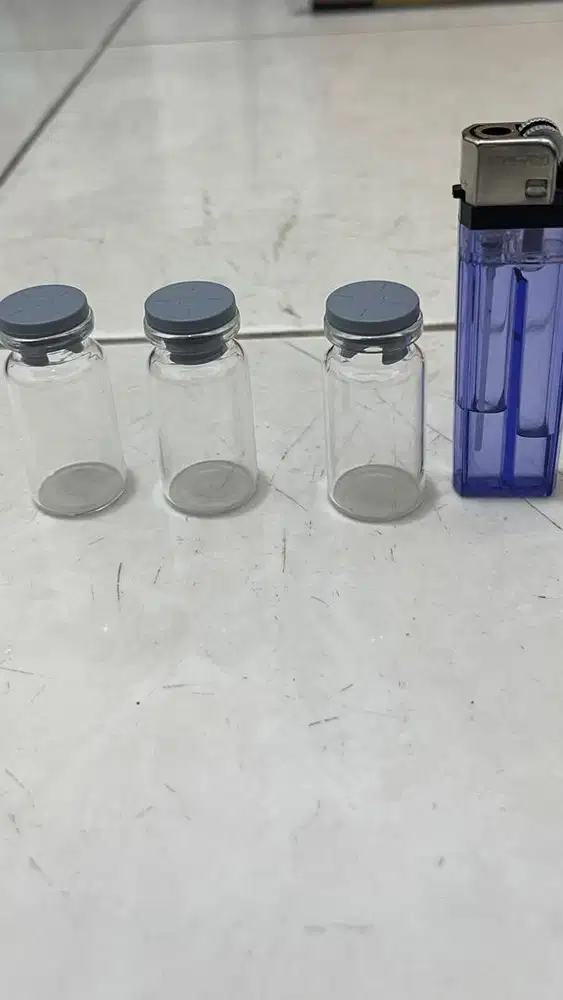 Botol kaca kecil