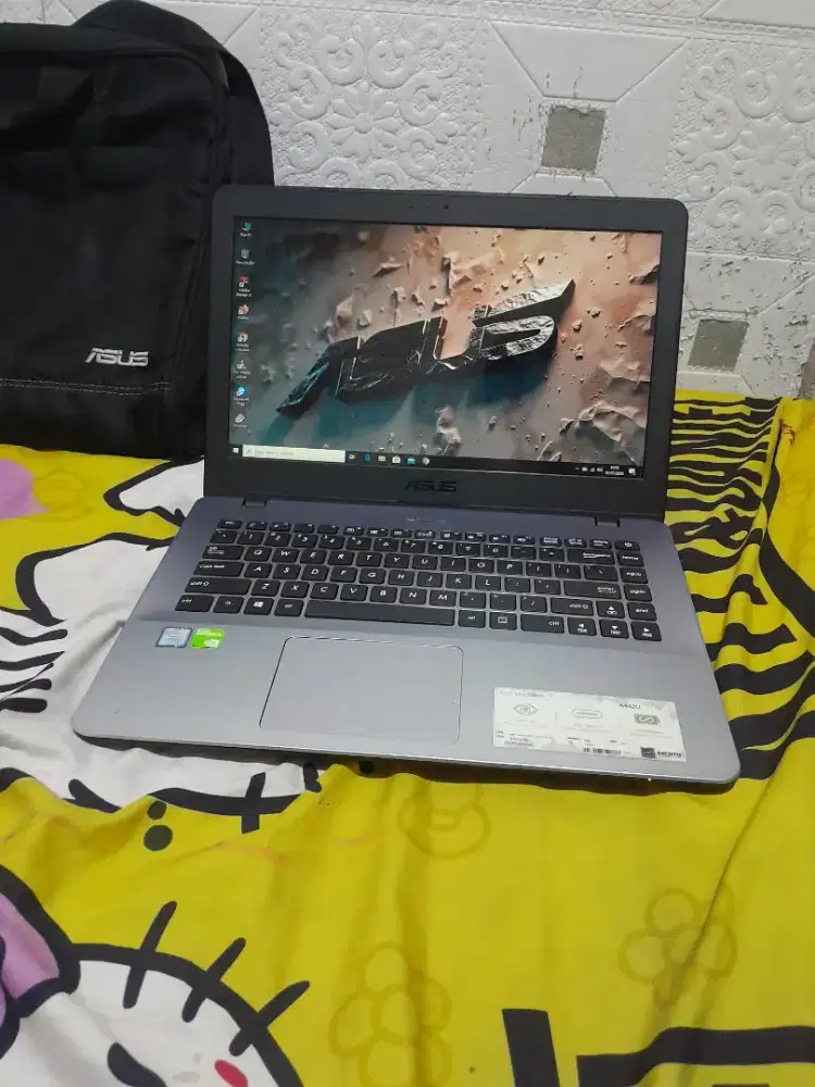 Laptop Asus slim i5 gen8 ssd 256gb