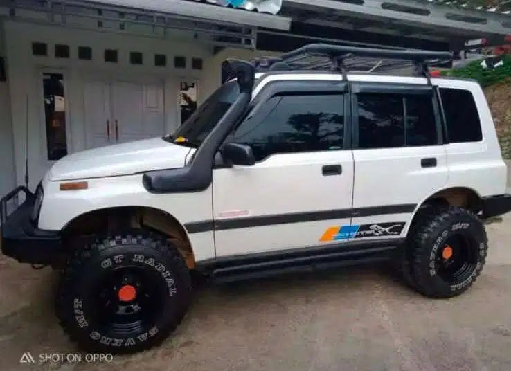 Suzuki Escudo 1995 Bensin