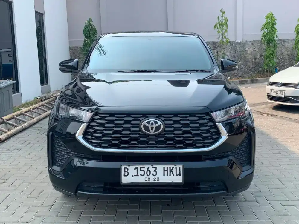 TOYOTA ZENIX G HYBRID AT 2023 HITAM