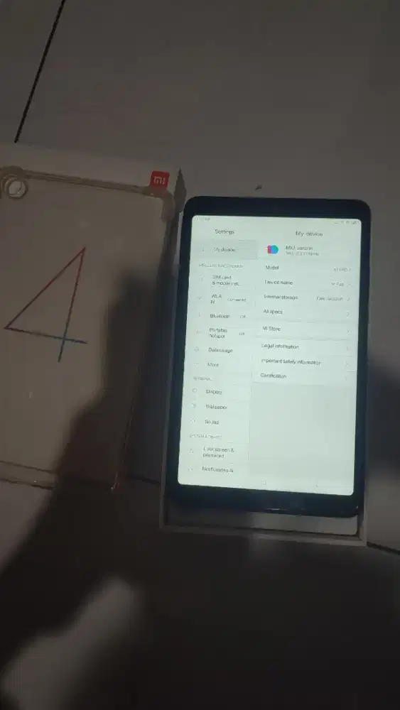 Xiaomi mi pad 4 ram 4/64 4G
layar 8 inch