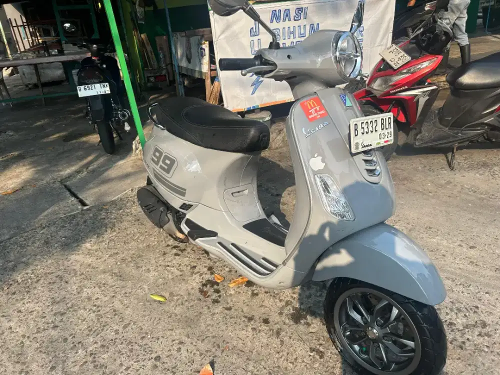 Vespa LX 125 tahun 2023