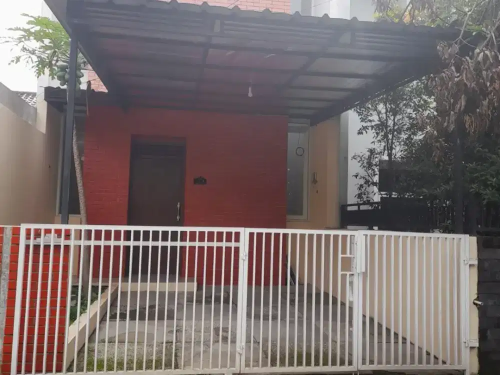 DISEWAKAN RUMAH MINIMALIS MODERN 2 LANTAI MARGAHAYU RAYA