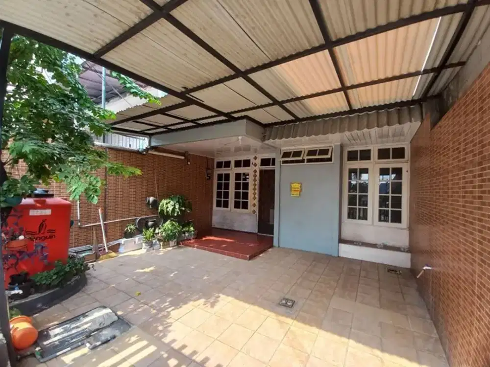Rumah 1.5 Lantai Disewakan di Kelapa Gading