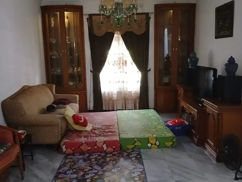 Rumah Siap Huni di Komplek Taman Harapan Baru!