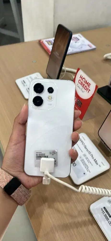 OPPO RENO 16 series ( promo free kuota internet selama 1tahun )