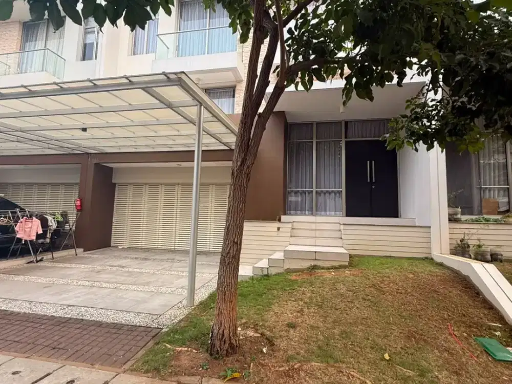 Disewakan Cepat Rumah Cluster Riverside PIK2, 4+1 KT, View Danau, Harga Rp 260 Juta/Tahun