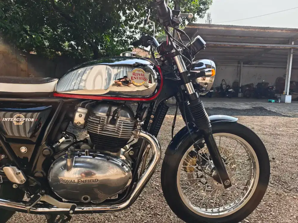 Bs Kredit/TT Royal enfield Interceptor 650 Chrome Mark 2 Modif mulus
