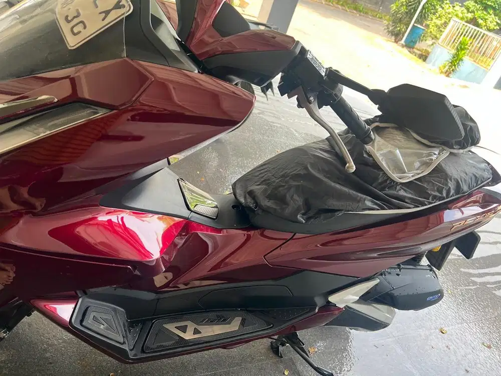 Honda PCX 160 Road sync Merah