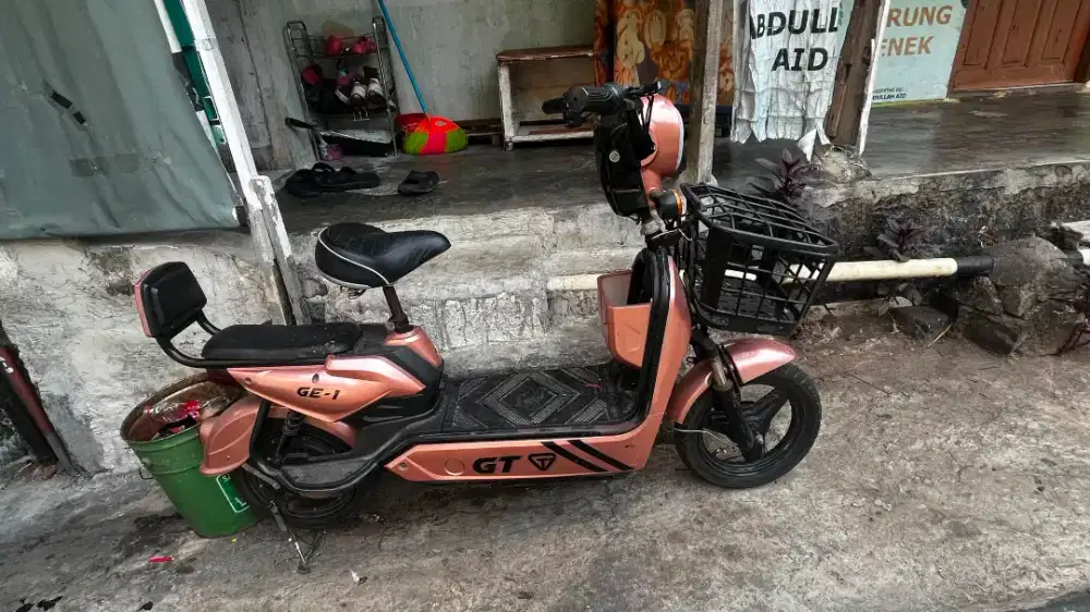 Sepeda listrik aki
