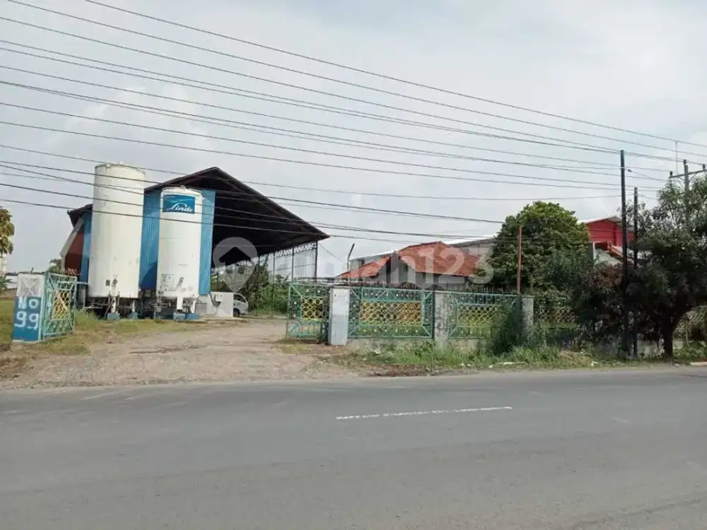 Gudang di Daerah Adiwerna