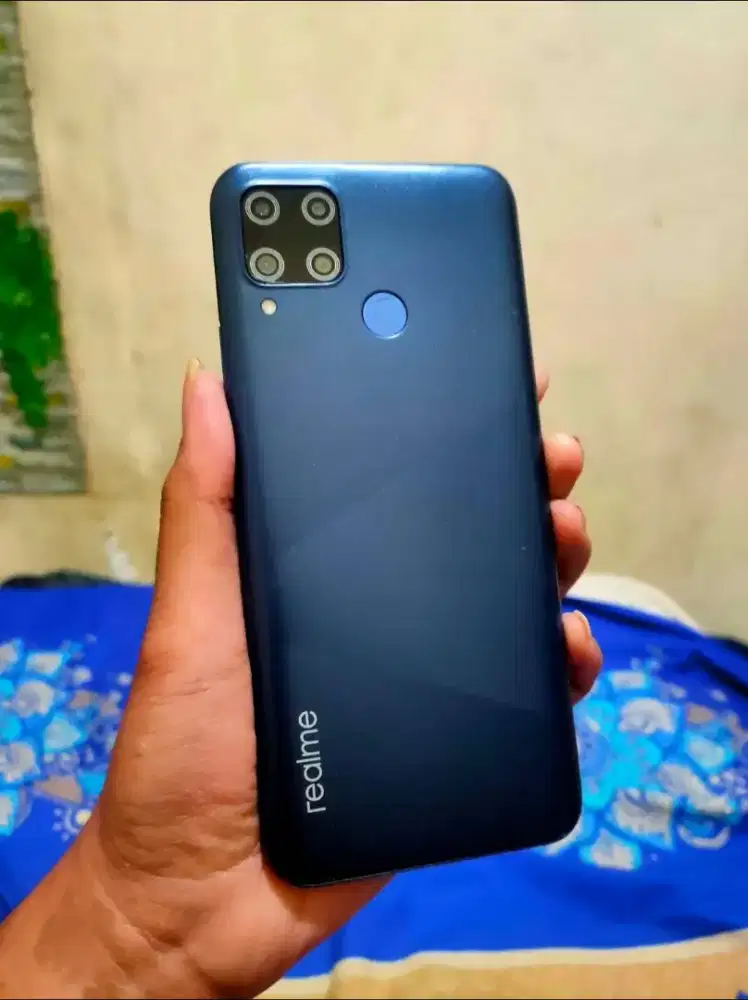 Realme c15 Ram 4/64 hp dan cas saja