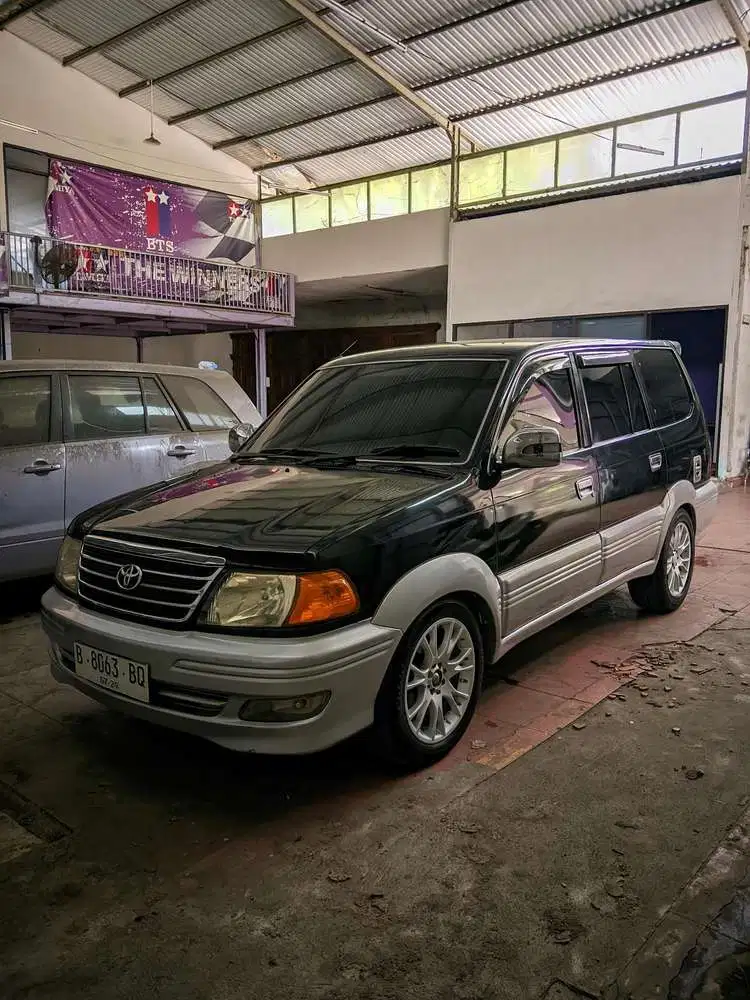 Toyota Kijang 2004 Bensin matic