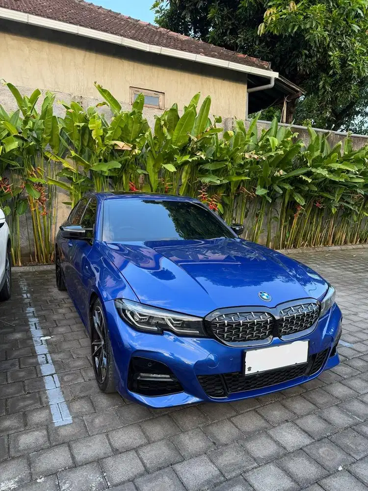 BMW 330i 2022 SPECIAL COLOUR PORTIMAO BLUE