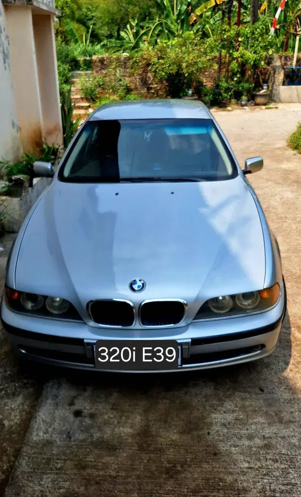 BMW 320i E39 AT M54 2002