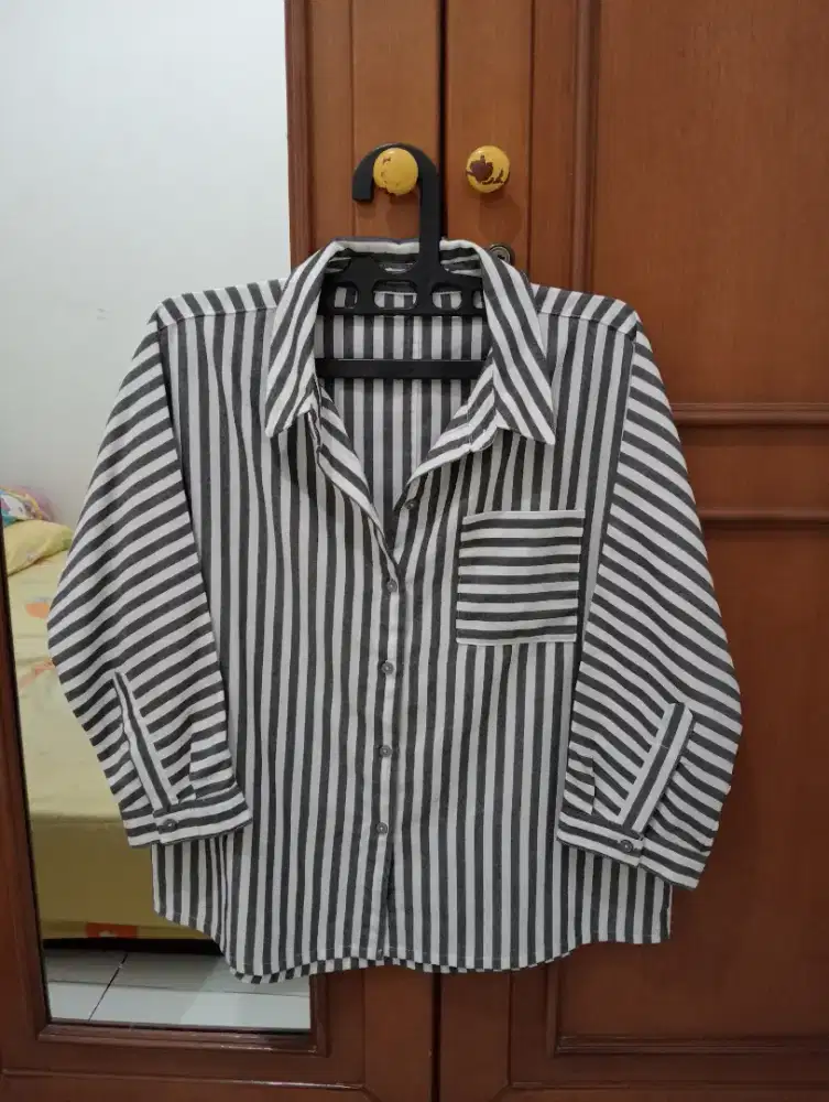 PRELOVED KEMEJA WANITA