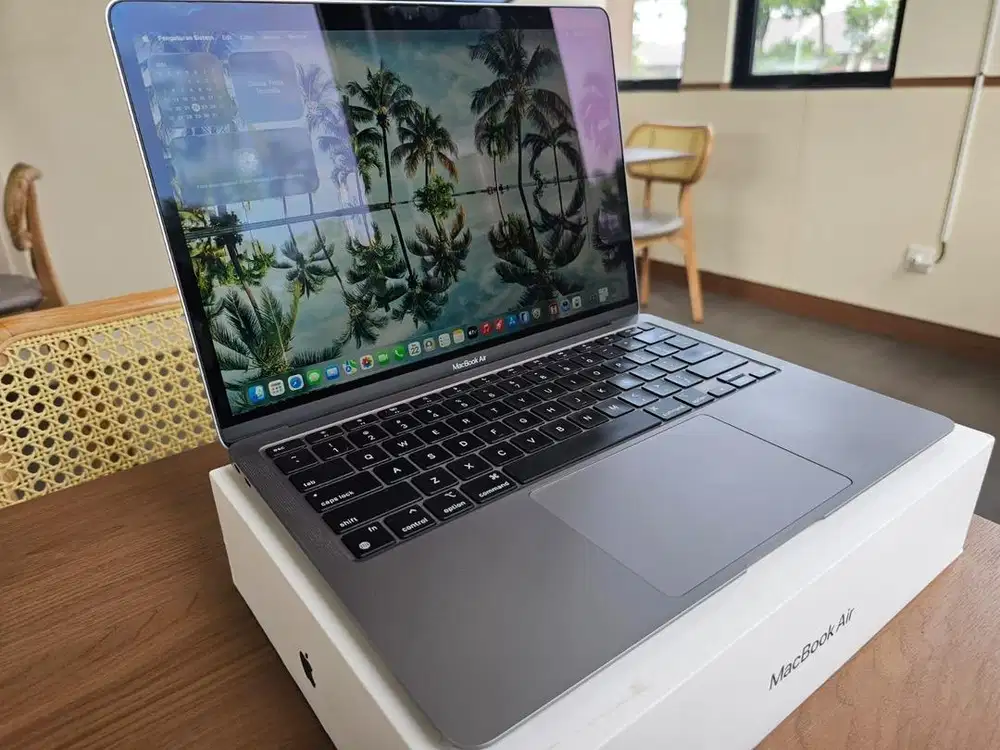 Laptop Macbook M1