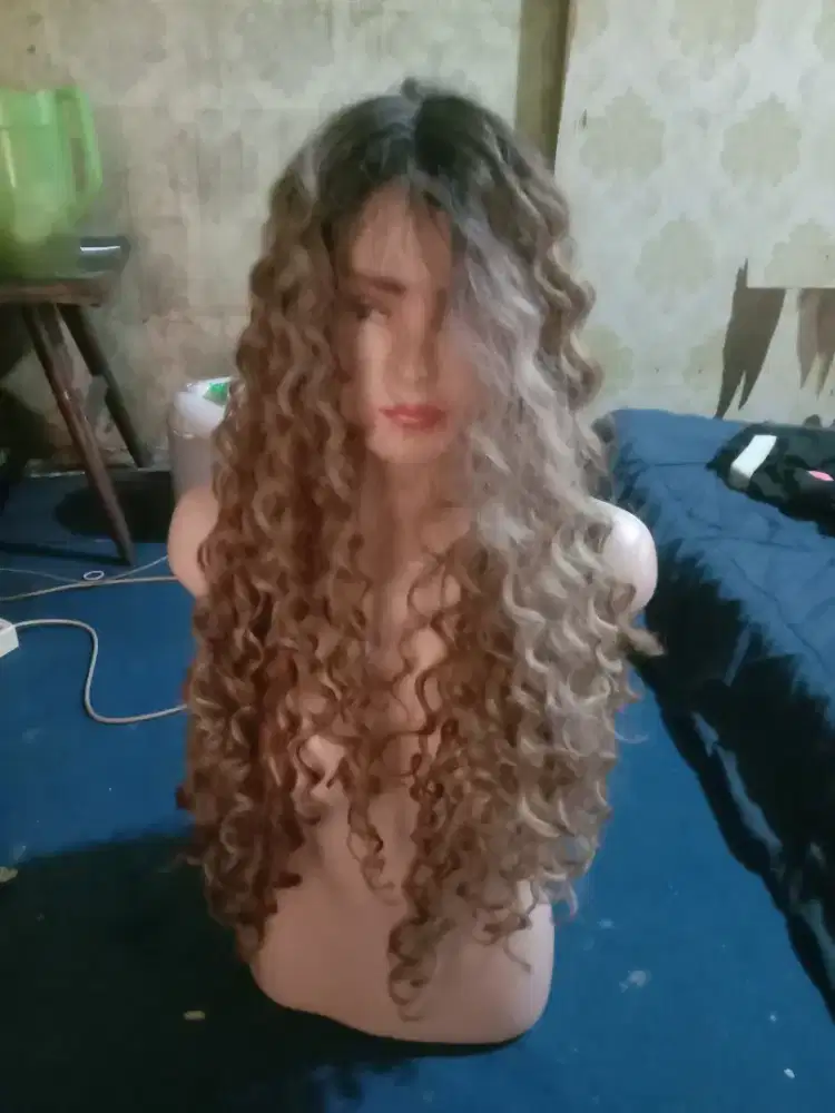 WIG/RAMBUT PALSU WANITA CURLE PANJANG BARU