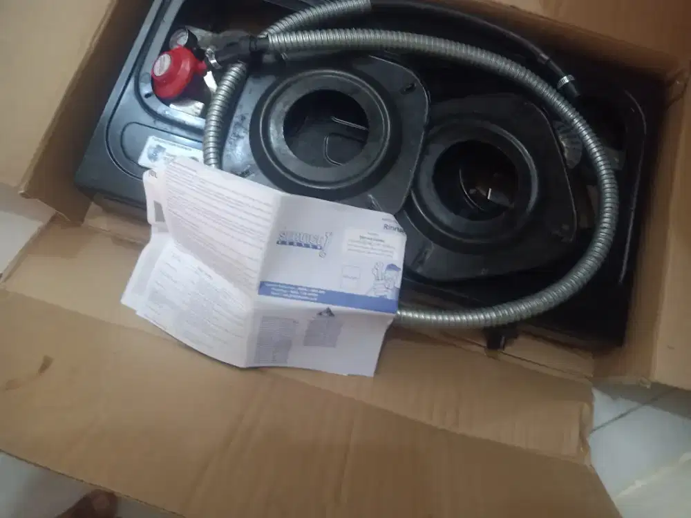 Kompor Rinnai 2 Tungku Bekas seperti baru