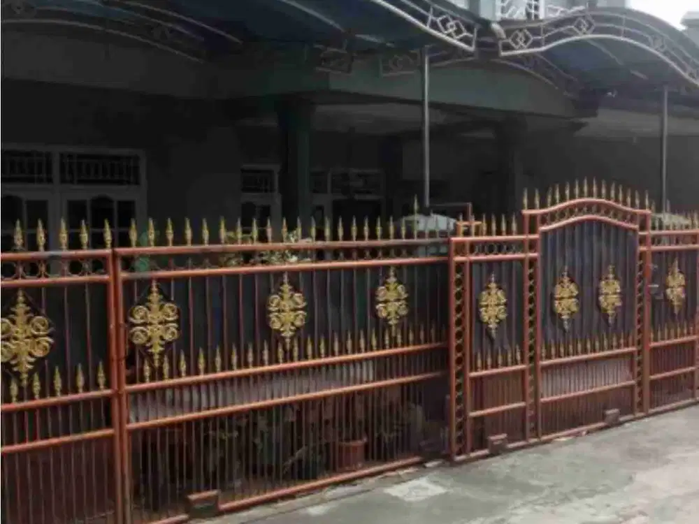 DIJUAL CEPAT RUMAH DEPOK BANGUNAN LUAS BESAR LOKASI NYAMAN STRATEGIS HARGA TERMURAH