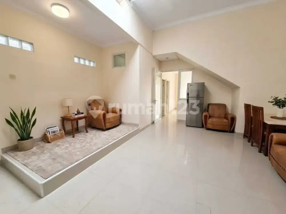 Rumah Fullfurnished 2 Lantai 3 Kamar Tidur Pusat Kota Tegal