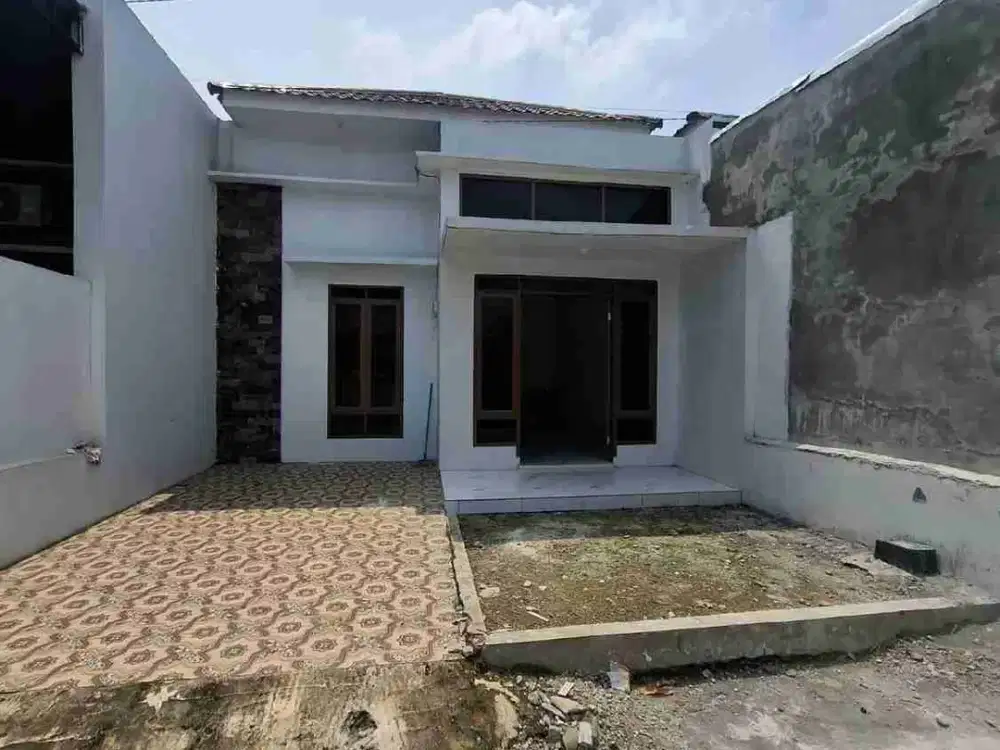 RUMAH DI JOHOR MEDAN DALAM KOMPLEK SIAP HUNI