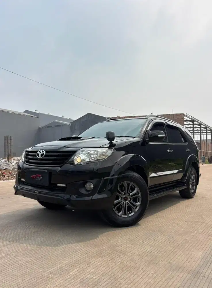 Toyota Fortuner 2.5 G VNT TRD 2014 Automatic ( Hitam Metalik )