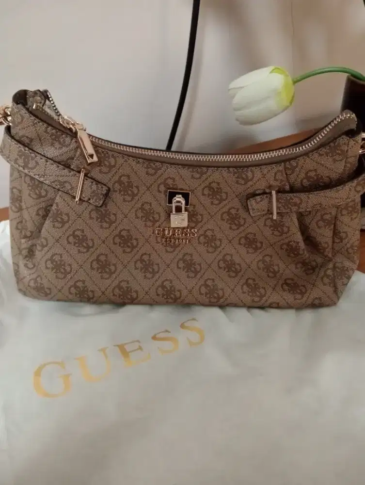 Guess Bag Original New