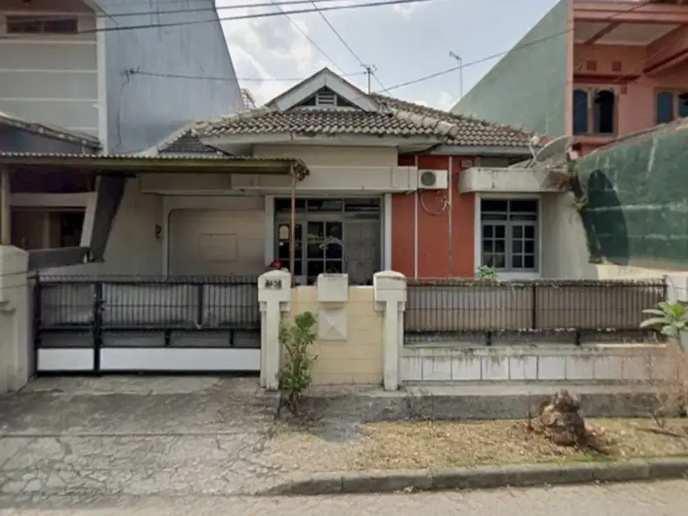 Rumah Hitung Tanah di Jalan Raya Boulevard Puri Gading, Solo Baru