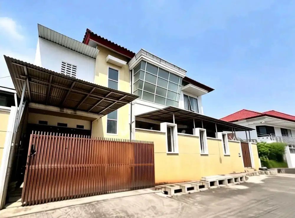 DIJUAL DIBAWAH NJOP RUMAH TENGAH KOTA JALAN SEROJA SEMARANG