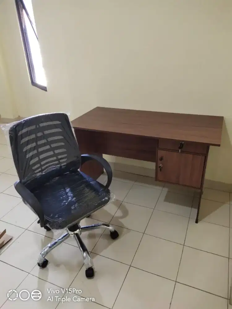set meja kantor+kursi kantor sandraan jaring