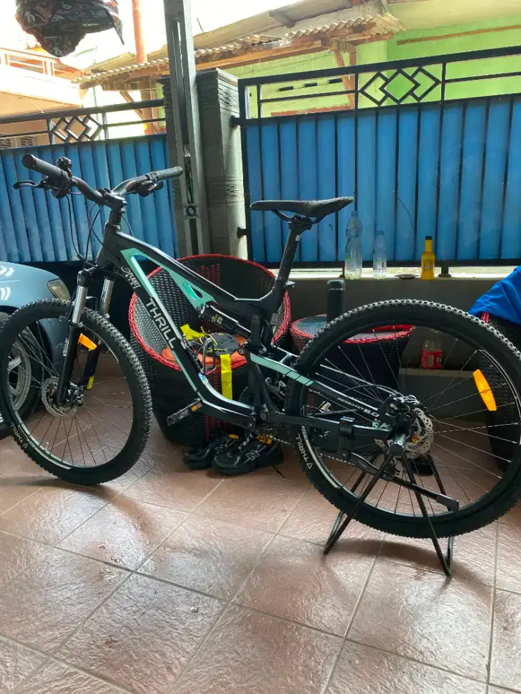 Sepeda thrill ricochet t120 6.0