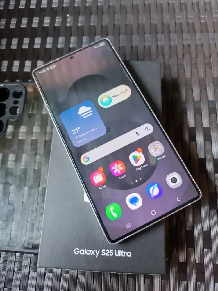 Samsung S25 Ultra Sein 12/512gb istimewa