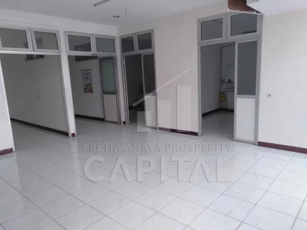 RUKO EX KLINIK SIAP PAKAI DAERAH RAMAI DI SAYAP SURYA SUMANTRI