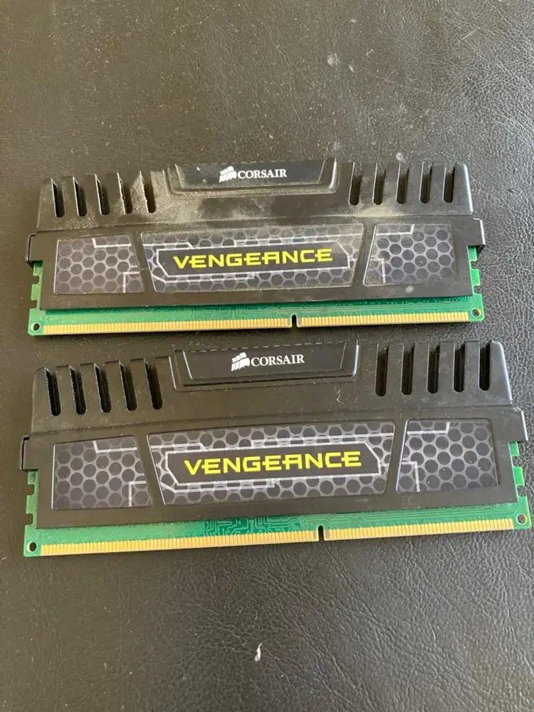 RAM Komputer DDR3 8gb (2x4) Corsair