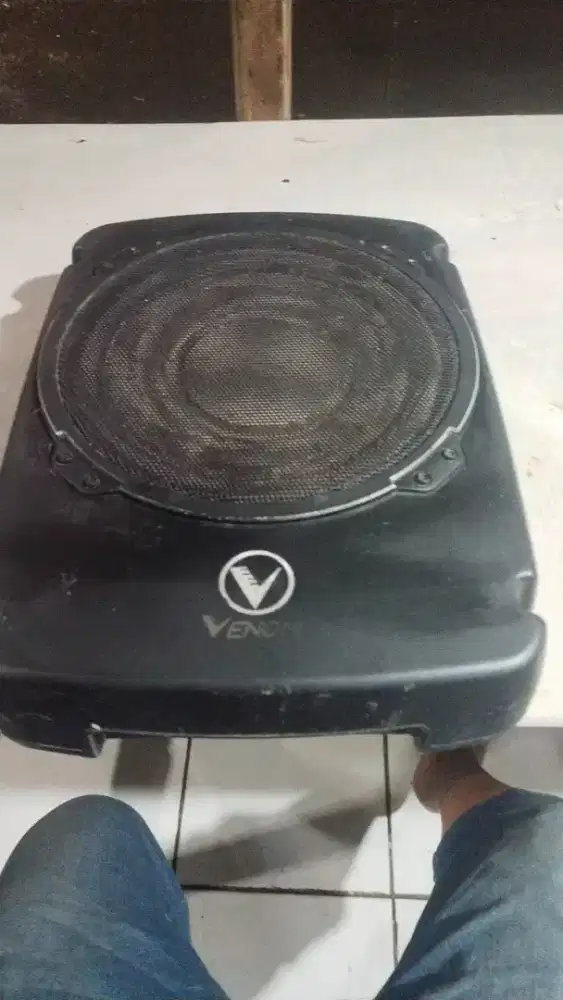 sub woofer venom tanpa socket masih hidup normal bass ok