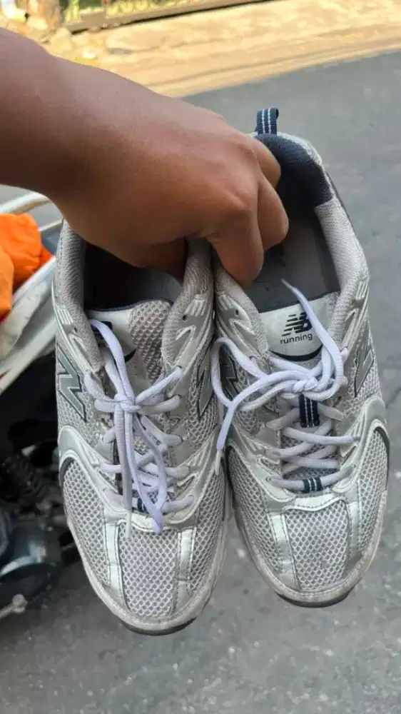 NEW BALANCE 530