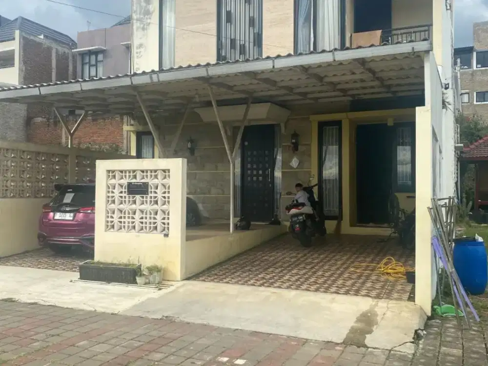 Dijual rumah komplek royal orchid villa cipageran cimahi