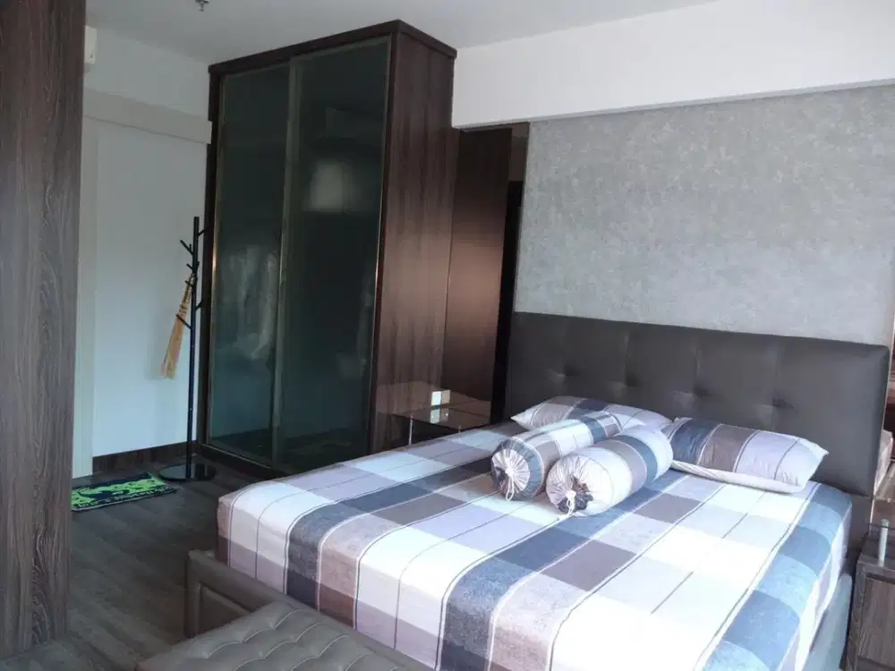 DISEWAKAN APARTEMEN LA RIZ MANSION PAKUWON MALL - FULL FURNISH - BALKON