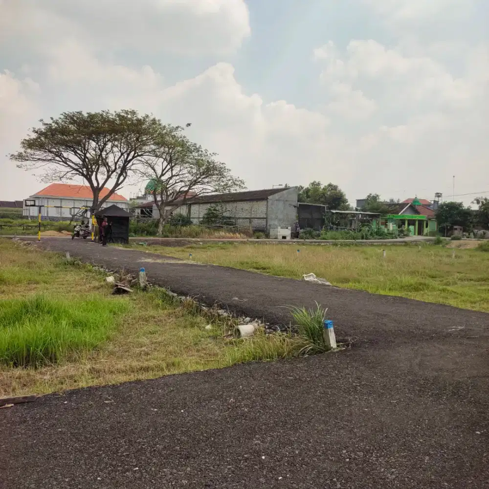 TANAH KAVLING SIAP BANGUN PAS NOL JL POROS LOKASINYA BAGUS