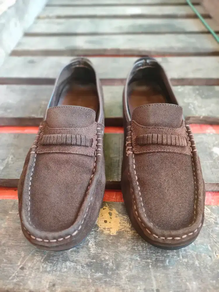 Sepatu loafers pria second