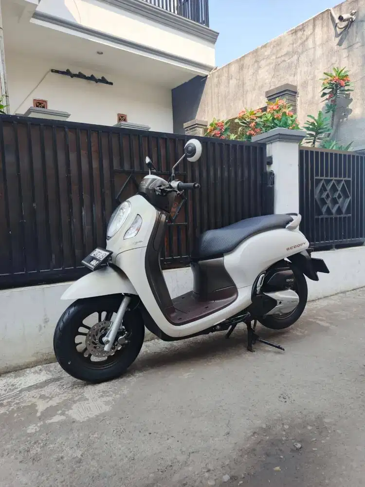 Scoopy Prestige Keyless 2023