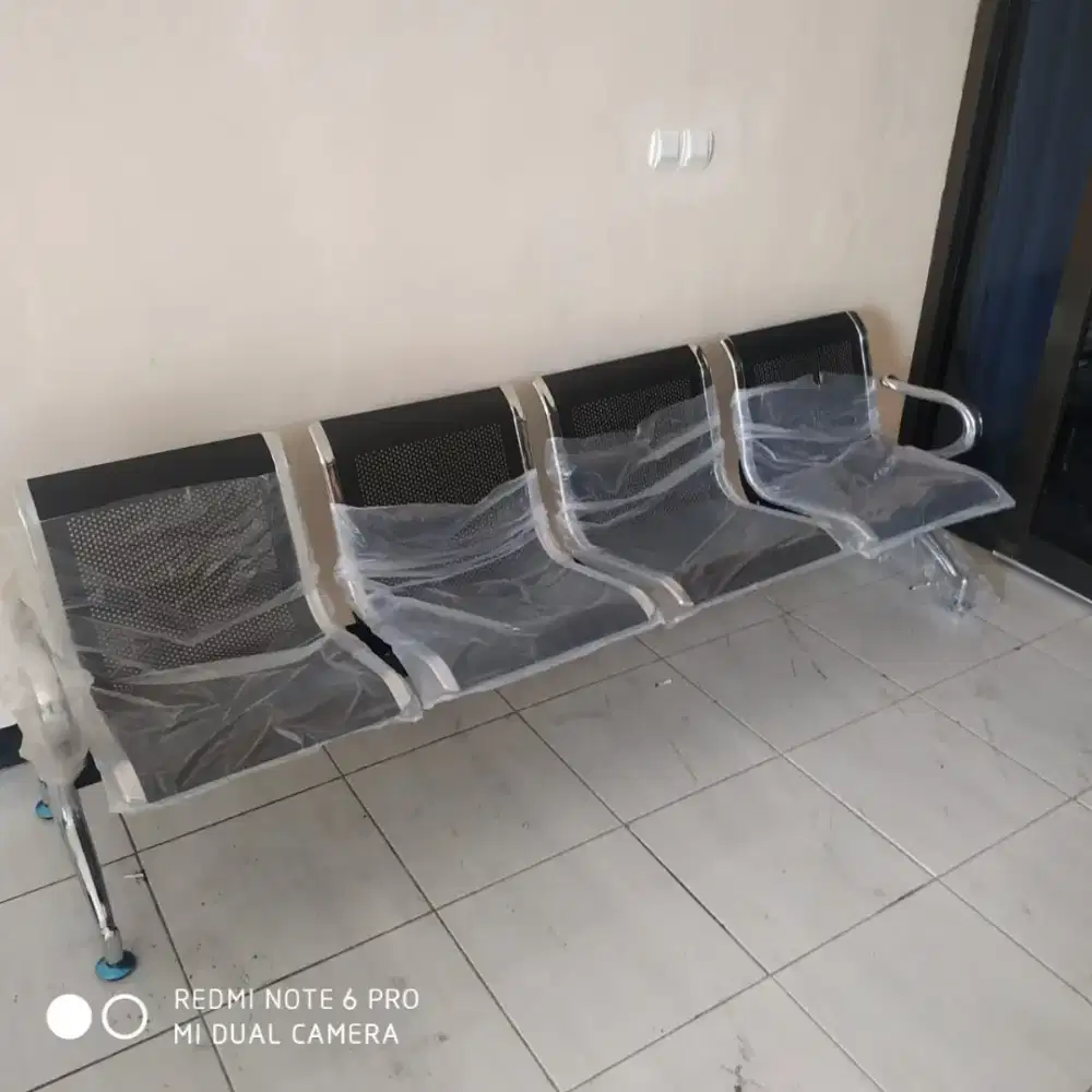 kursi tunggu stnles 4dudukan